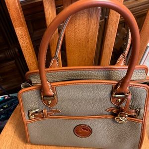 Vintage All Weather Dooney and Bourke satchel crossbody